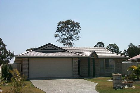 8 Lester Cres, Torquay, QLD 4655