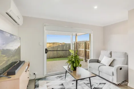 Property photo of 2/14 Parkview Drive Glenvale QLD 4350