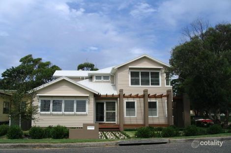 38 Woods St, Redhead, NSW 2290