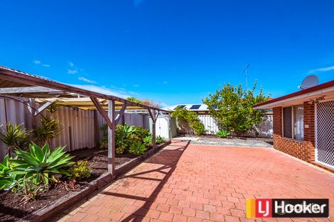 Property photo of 2 Kilmeny Loop Warnbro WA 6169