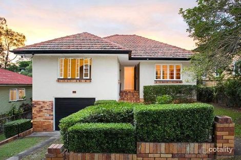 18 Oakwal Tce, Windsor, QLD 4030