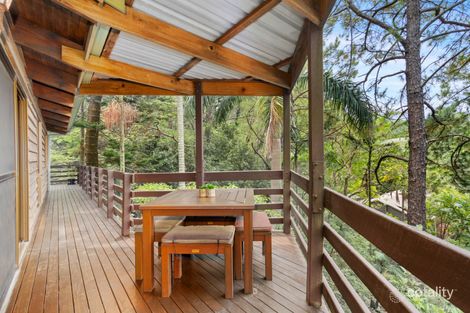 Property photo of 10 Tammin Place Elanora QLD 4221