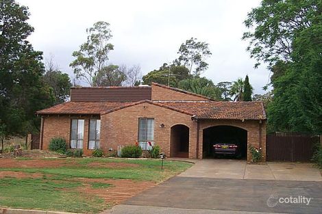 21 Flinn Ave, Kelmscott, WA 6111