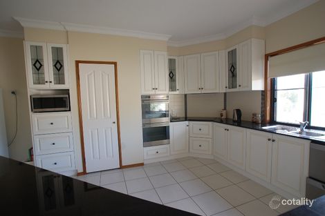 53 Peters Rd, Meringandan West, QLD 4352