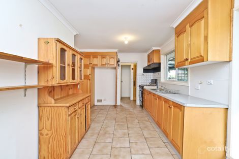 Property photo of 13 Thorndon Drive St Albans VIC 3021