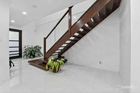 Property photo of 36 Barossa Way Spring Mountain QLD 4300