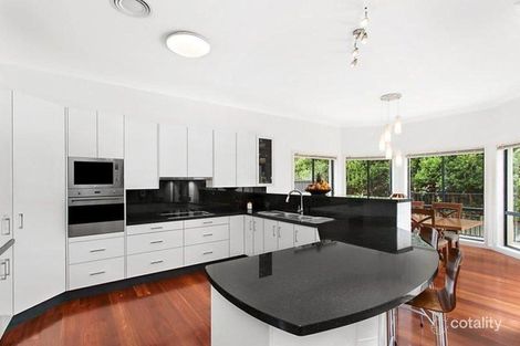 Property photo of 4 Lanark Court Castle Hill NSW 2154