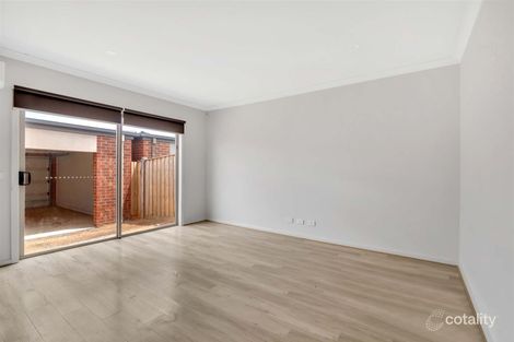 Property photo of 10 Drop Walk Wyndham Vale VIC 3024