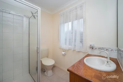 Property photo of 98 Balmoral Road Warrnambool VIC 3280