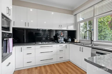 11 Charman Ave, Euroa, VIC 3666