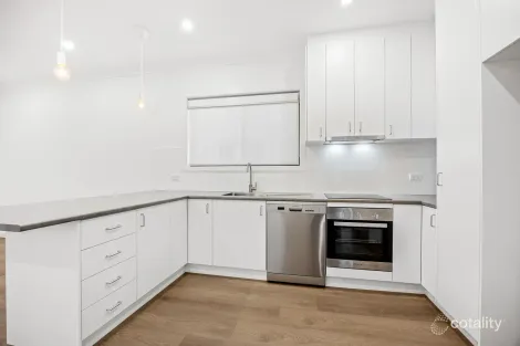 9 Park St, Peakhurst, NSW 2210