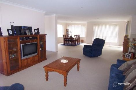 Property photo of 2/38 Lurnea Crescent Valentine NSW 2280
