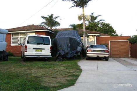 2 Tracey St, Revesby, NSW 2212