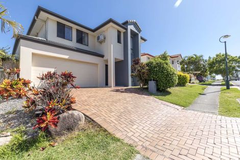 Property photo of 25 Highcrest Circuit Molendinar QLD 4214