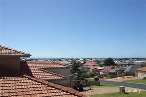 Property photo of 4 Ebony Court Halls Head WA 6210
