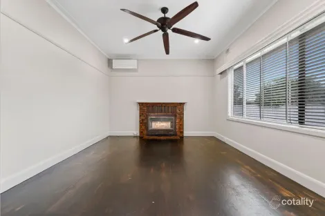 Property photo of 3 Kemp Street Colac VIC 3250