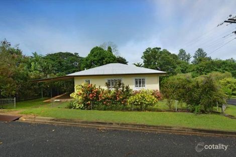 18 Mchugh Cres, Whitfield, QLD 4870
