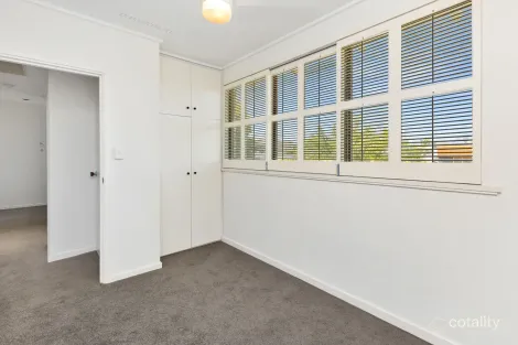 Property photo of 8 Robert Street Dalkeith WA 6009