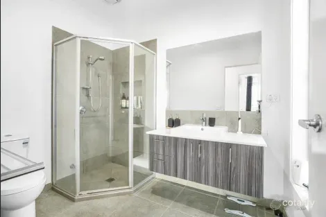 Property photo of 21 Mansfield Drive Werribee VIC 3030