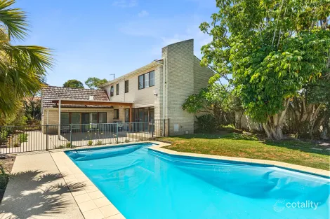 8 Robert St, Dalkeith, WA 6009