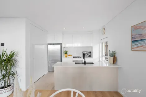 Property photo of 20/2-4 Gubbuteh Road Little Bay NSW 2036