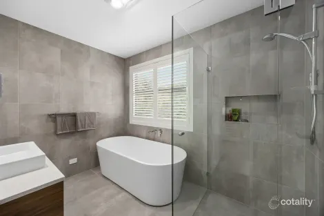Property photo of 38 Trinity Point Drive Morisset Park NSW 2264