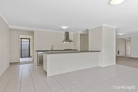 Property photo of 30 Brockwell Crescent Manor Lakes VIC 3024