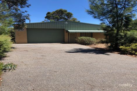 28 Wandeara Cres, Mundaring, WA 6073