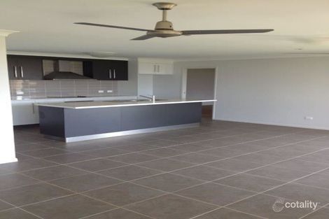 Property photo of 51 Waterview Drive Lammermoor QLD 4703