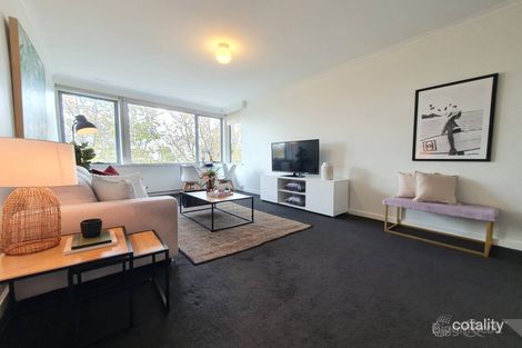 Property photo of 21/2A Robe Street St Kilda VIC 3182
