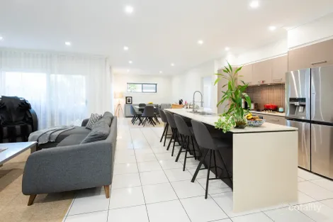 Property photo of 18 Cova Boulevard Hope Island QLD 4212