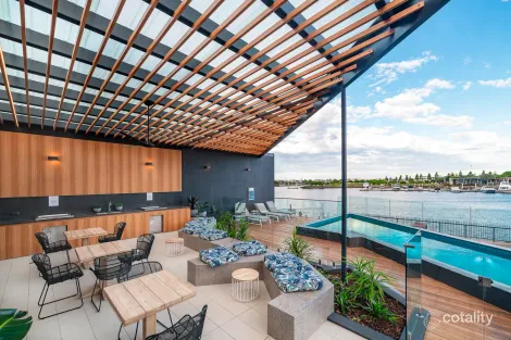 Property photo of 24 North Quay Circuit Hope Island QLD 4212