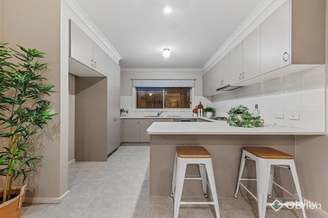 Property photo of 5 Green Orchid Circuit Pakenham VIC 3810