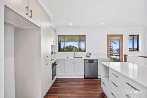 Property photo of 34 Hibiscus Street Flinders View QLD 4305