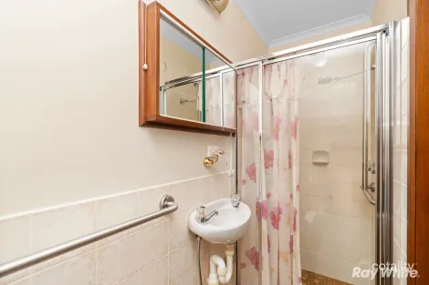 Property photo of 17 Nandina Avenue Lake Albert NSW 2650