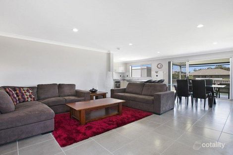 Property photo of 122 Lexey Crescent Wakerley QLD 4154