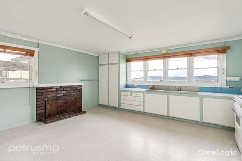 Property photo of 5 Karoola Road Lindisfarne TAS 7015
