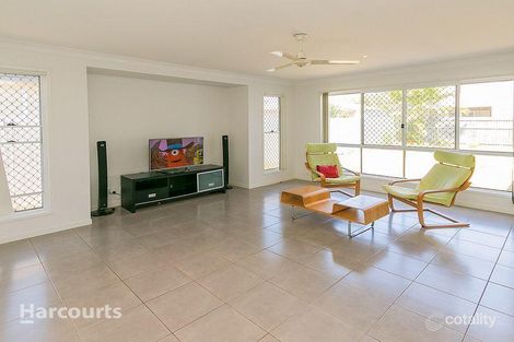 Property photo of 10 Wave Court Toogoom QLD 4655