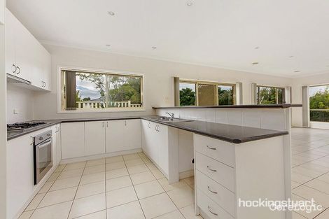 Property photo of 44 Clarendon Wynd Caroline Springs VIC 3023