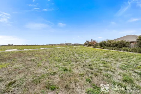 Property photo of 2 Catani Avenue Koo Wee Rup VIC 3981