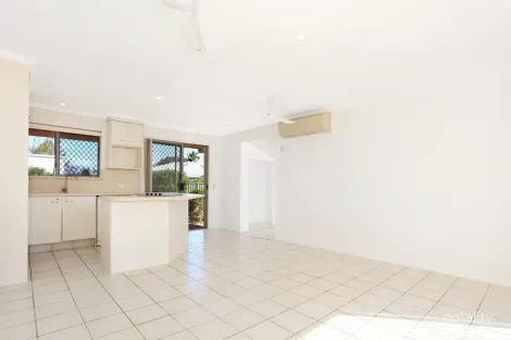 Property photo of 36 Sunbird Avenue Paradise Point QLD 4216