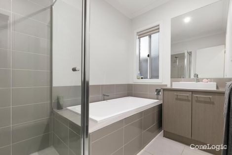 Property photo of 19 Aria Court Doreen VIC 3754