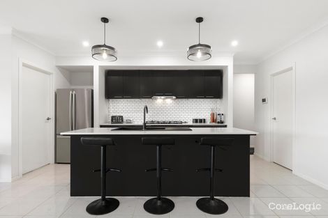Property photo of 19 Aria Court Doreen VIC 3754