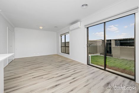 Property photo of 5 Raptor Lane Winter Valley VIC 3358