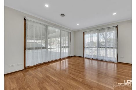 Property photo of 98 Hanson Road Craigieburn VIC 3064