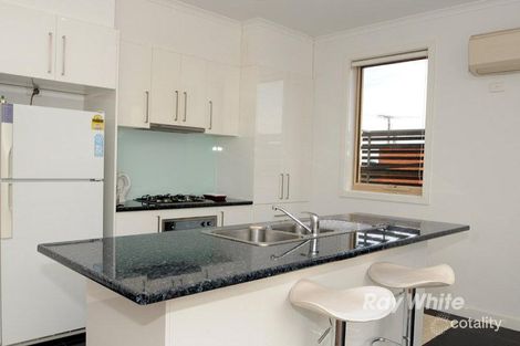 Property photo of 2/41 Noble Street Noble Park VIC 3174