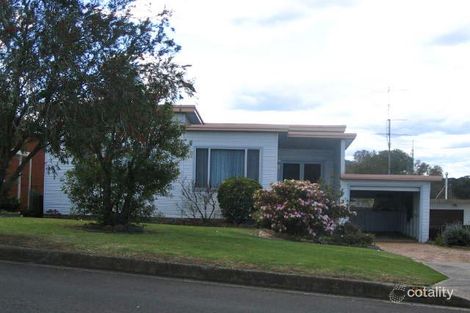 76 Blackman Pde, Unanderra, NSW 2526