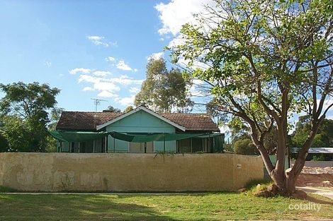 Property photo of 12 Jinda Road Koongamia WA 6056
