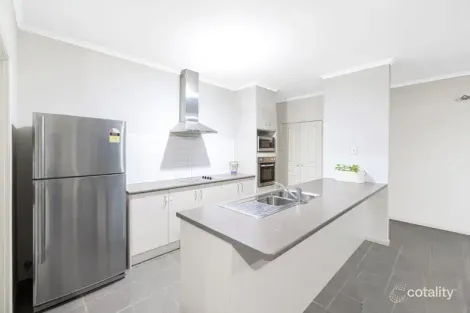 Property photo of 24 Ridgeview Street Carindale QLD 4152