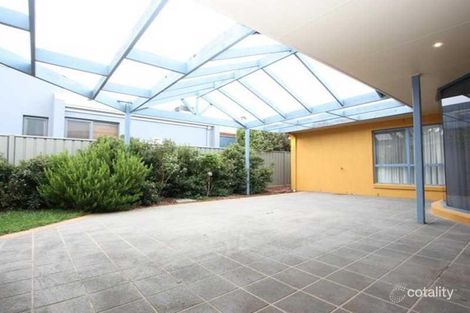 Property photo of 20 Firethorn Place Jerrabomberra NSW 2619
